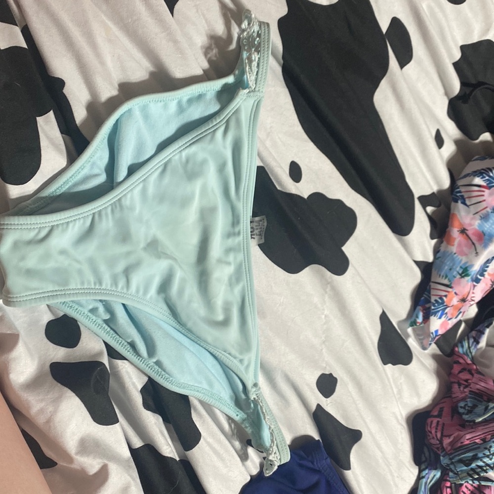 Bikini bottoms